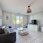 Séjour cosy - Lit 180x200 - Wifi - Parking