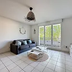 Séjour cosy - Lit 180x200 - Wifi - Parking